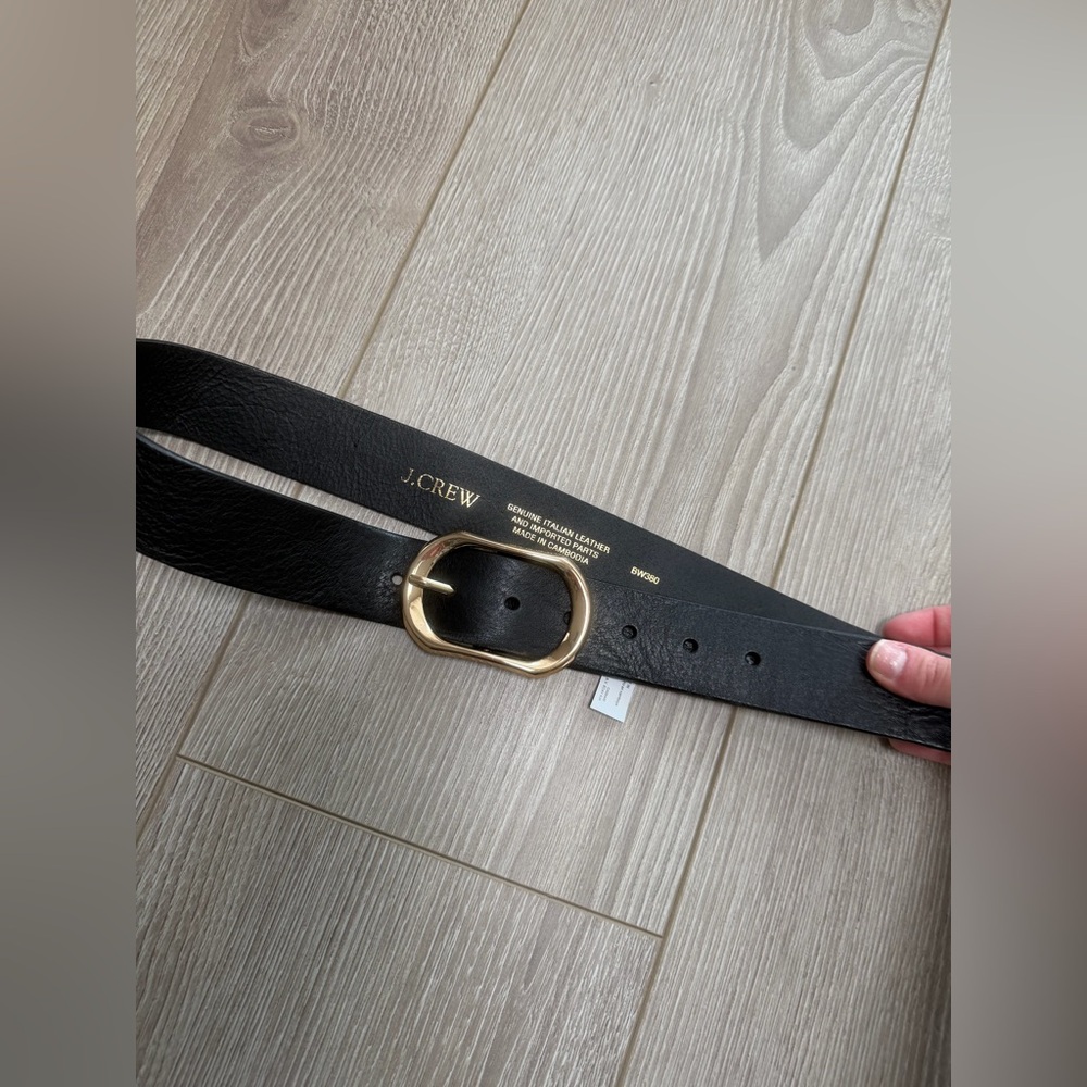 J. Crew Oval buckle belt in Italian leather black - Picture 4 of 9